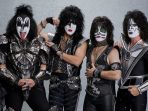 Kiss Rilis Versi Live Baru “Lick It Up”