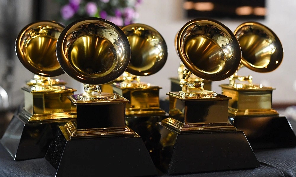 Perhelatan Grammy Awards 2022 Ditunda!