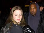 Julia Fox Bantah Pacari Kanye West Demi Harta