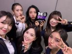 Oh My Girl Raih Trofi Pertama di SBS “The Show” Lewat “Real Love”