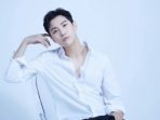 Song Seung Hyun FTISLAND Bantah Serahkan Diri ke Polisi Terkait Kasus Voice Phising