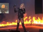 Lady Gaga Nyaris Terkena Lemparan Benda dari Penonton Saat Manggung