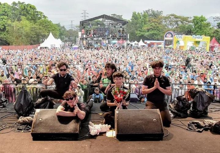 Aksi Panggung The Changcuters Hebohkan “Tau Tau Bandung”