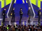 WAYV Tampil Keren Saat Bawakan “Kick Back” di Indonesian Television Awards 2022
