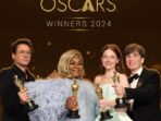 Daftar Lengkap Penerima Piala Oscar 2024, ‘Oppenheimer’ Raih Penghargaan Terbanyak