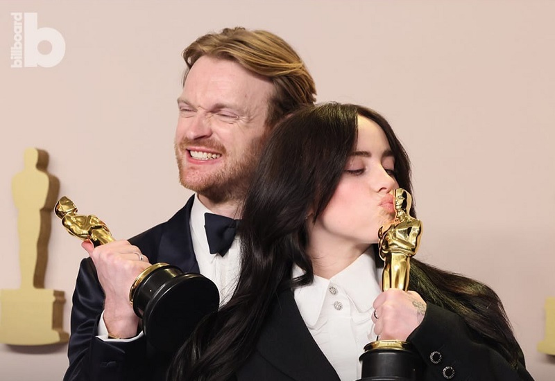 Billie Eilish dan Finneas O’Connell Tampil Memukau dan Menangkan Piala Oscar 2024