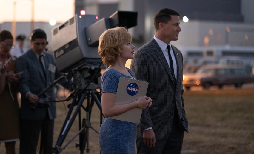 Scarlett Johansson dan Channing Tatum Membawa Penonton Terbang di Film 'Fly Me to the Moon'