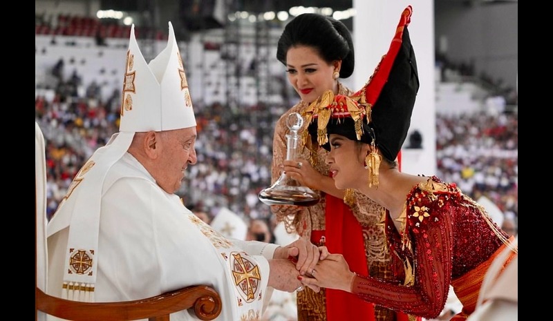 Foto dan Video Lyodra saat Bernyanyi di Misa Akbar Paus Fransiskus di GBK