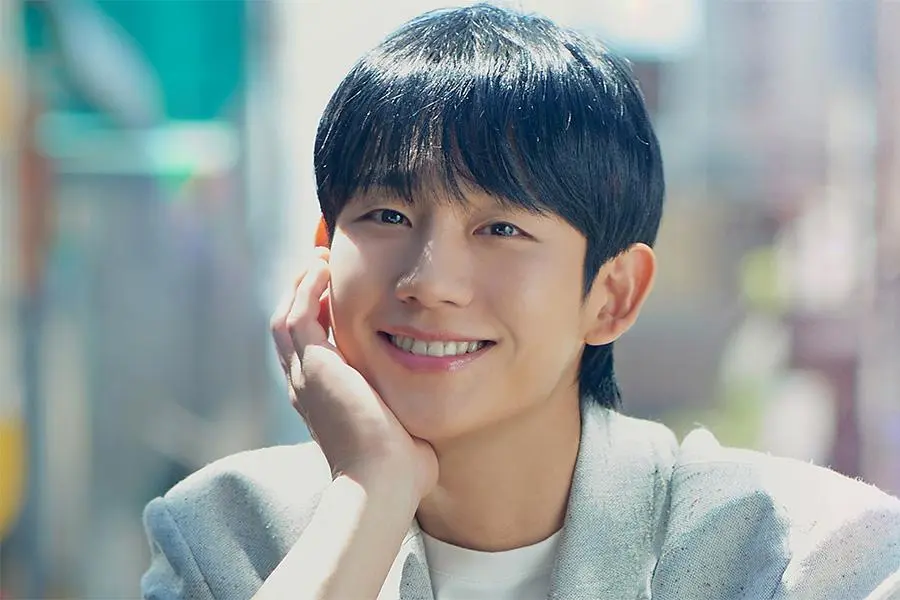 Jung Hae In Bakal Menyanyikan OST Terakhir untuk KDrama ‘Love Next Door’