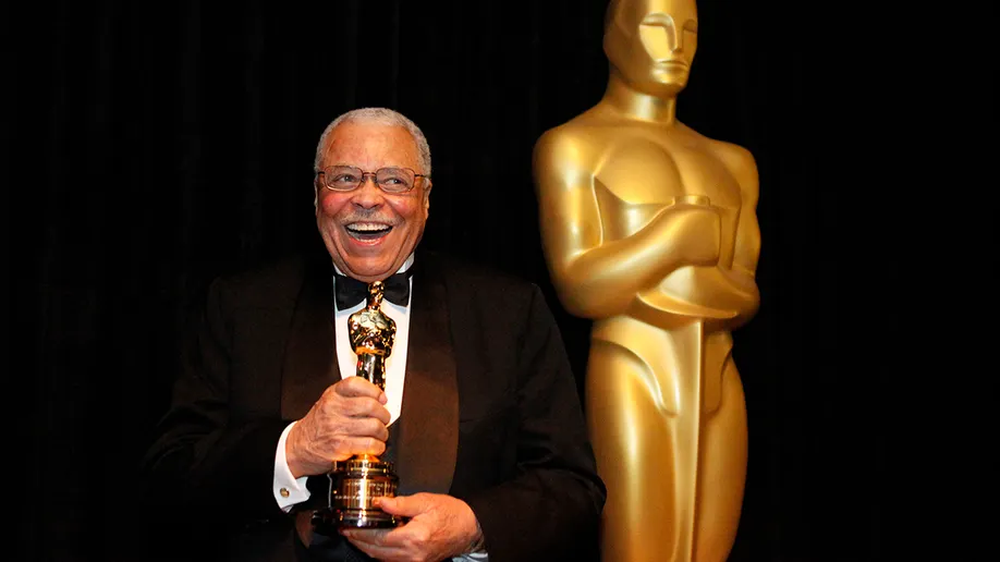 Pengisi Suara Film ‘Lion King’ dan ‘Star Wars’, James Earl Jones Meninggal Dunia