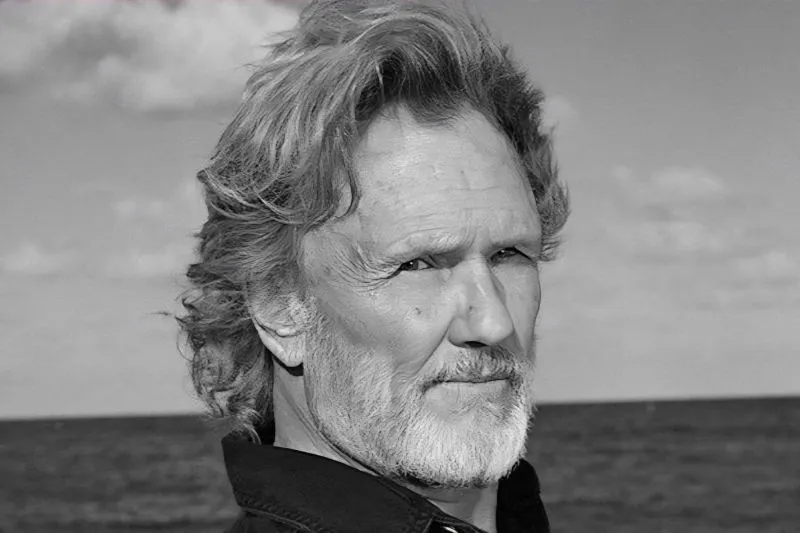 Profil Kris Kristofferson, Legenda Music Country yang Meninggal di Usia 88 Tahun