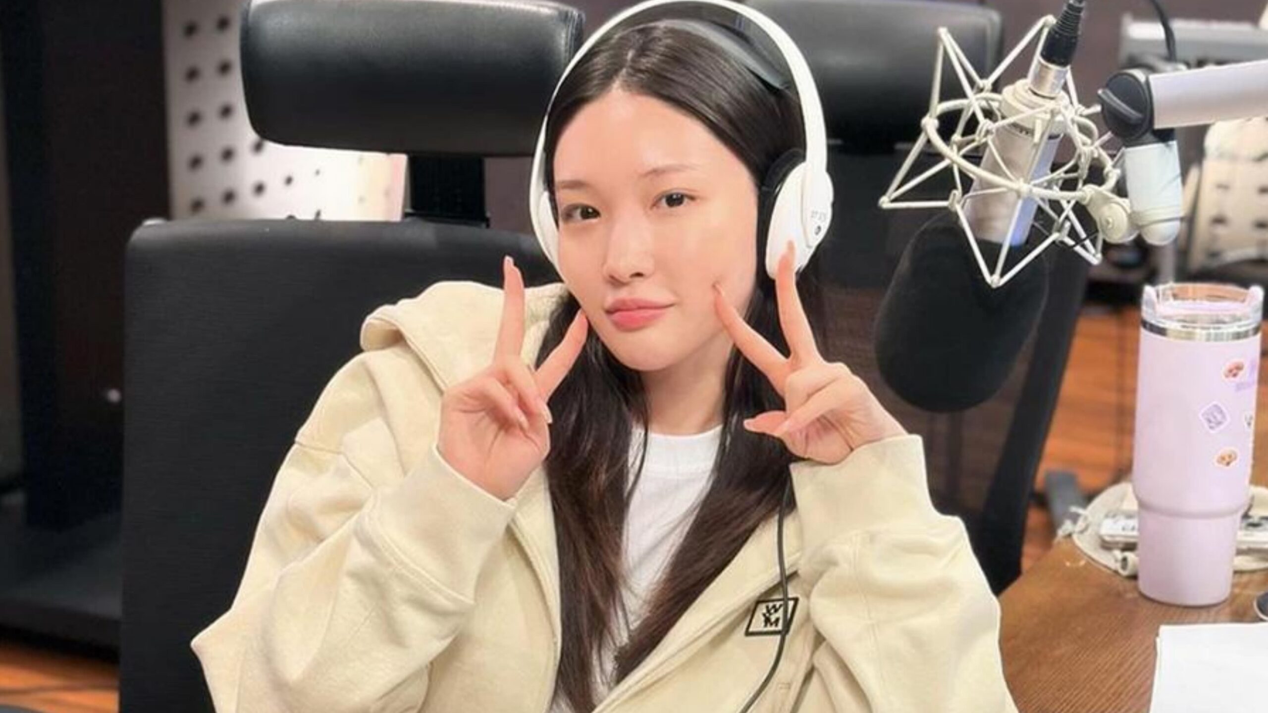 Chungha Pilih Berhenti Jadi DJ di KBS CoolFM, Ini Alasannya