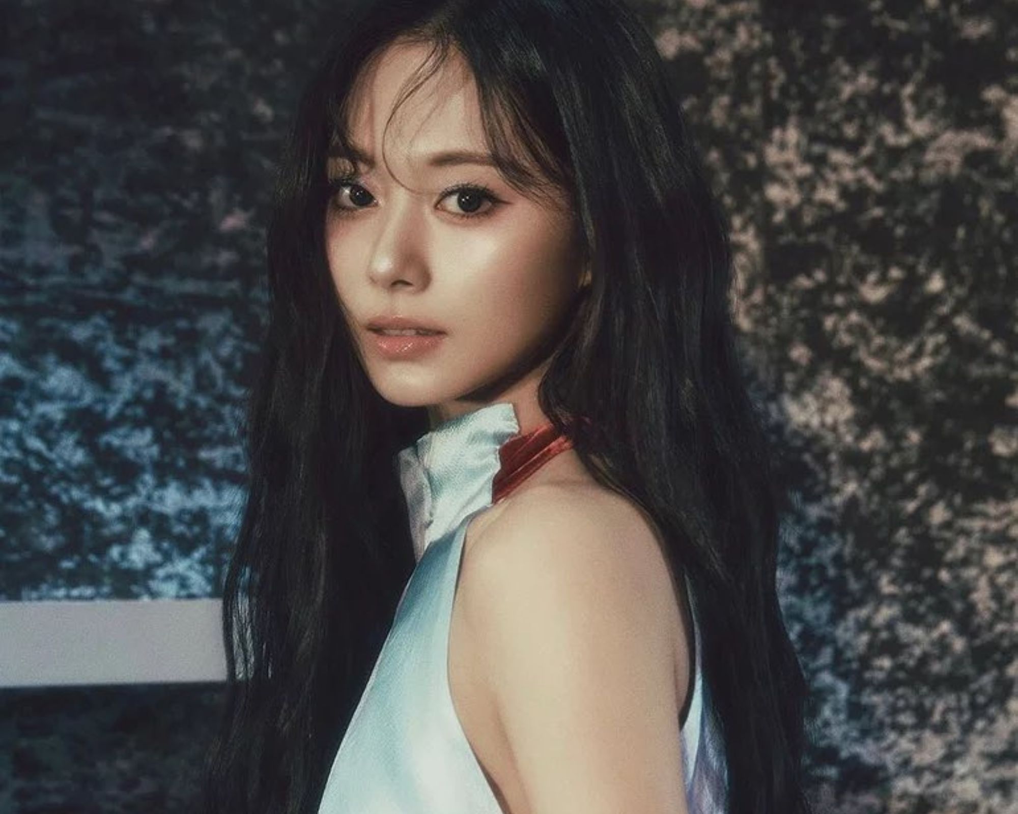 Album 'abouTZU' Dari Tzuyu TWICE Debut di Peringkat 3 Worldwide iTunes Album Chart