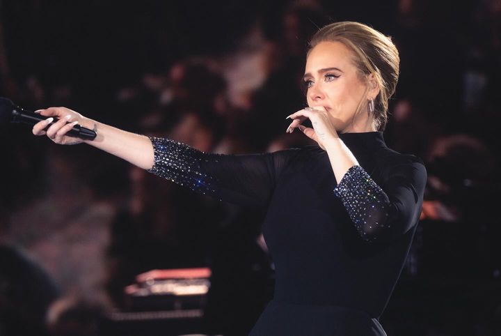 Adele Umumkan Hiatus dari Dunia Musik, Beri Pesan Khusus untuk Fans