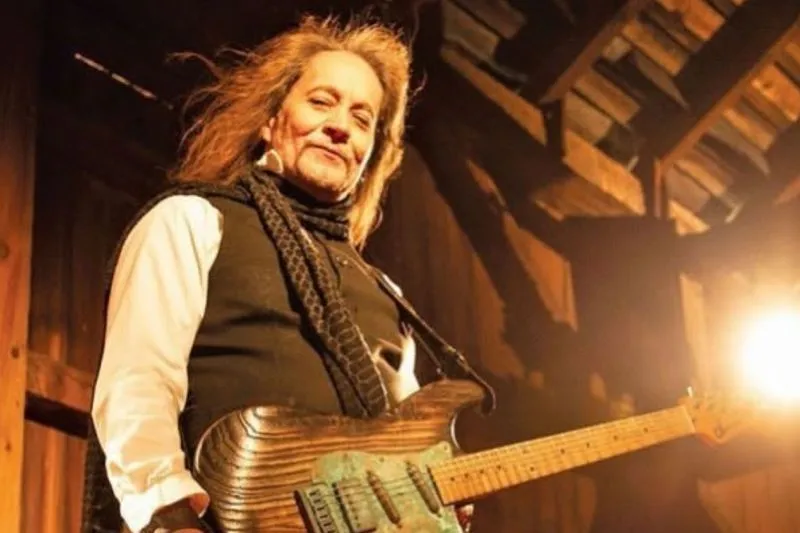 Kronologi Penembakan Gitaris Jake E. Lee di Las Vegas