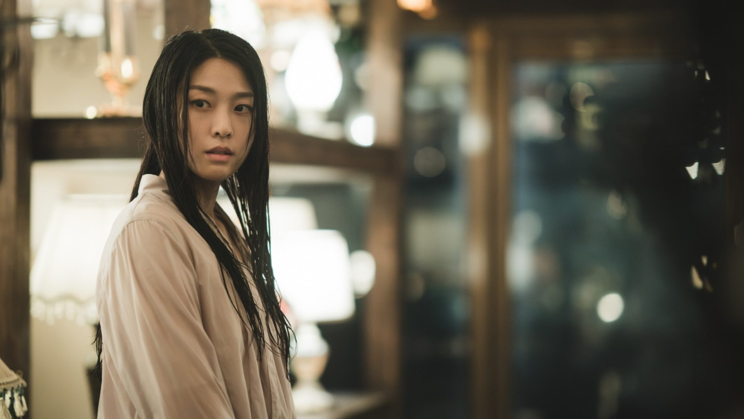 Jadi Wanita Misterius di Drama 'Light Shop', Intip Karakter Seolhyun