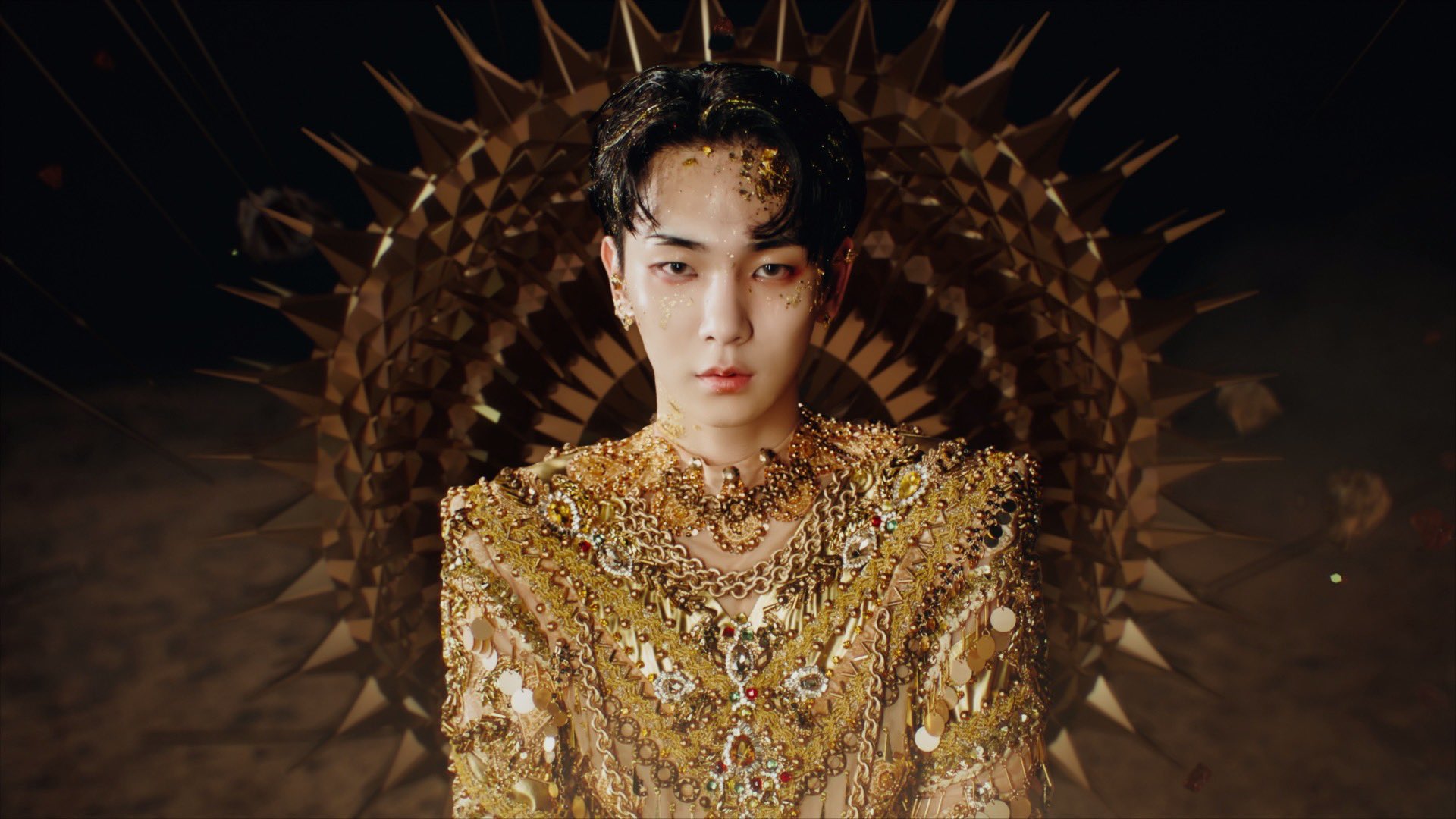 Terungkap, Key SHINee Disebut Mendesain Sendiri Kostum untuk MV 'Gasoline'