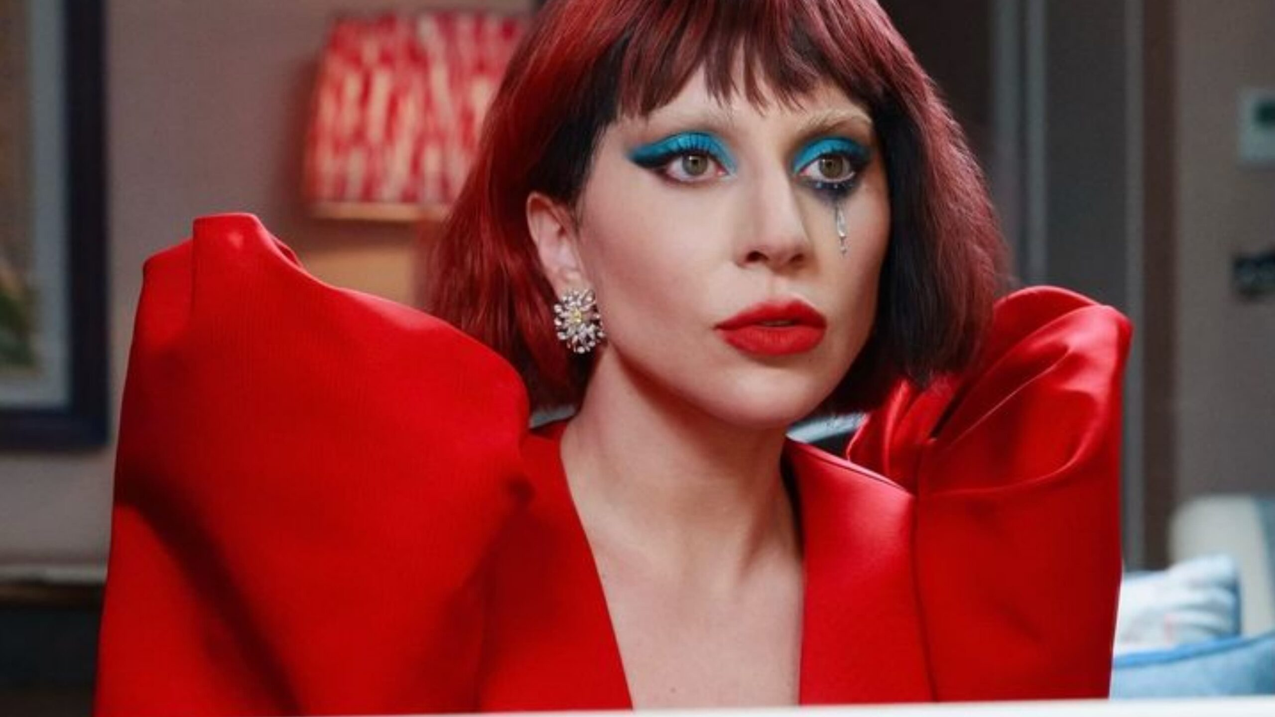 Lady Gaga Ikuti Gaya Harley Quinn saat Bawakan Single 'Happy Mistake'