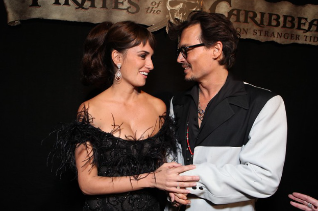 Johnny Depp dan Penelope Cruz Kembali Adu Akting Keempat Kalinya Dalam Film ‘Day Drinker’