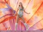 Fans Taylor Swift Dapat Tiket Gratis ke Konser Eras Tour Berkat Kostum Viralnya