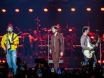 Jonas Brothers Beri Penghormatan Pada Liam Payne, Nyanyikan Lagu ‘Night Changes’ di Konser