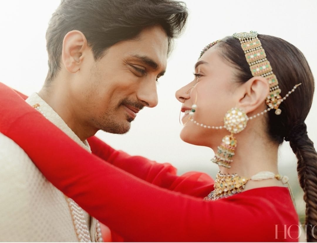 Siddharth Ungkap Kehidupan Pernikahannya dengan Aditi Rao Hydari: “Hidup Kami Penuh Kebahagiaan”