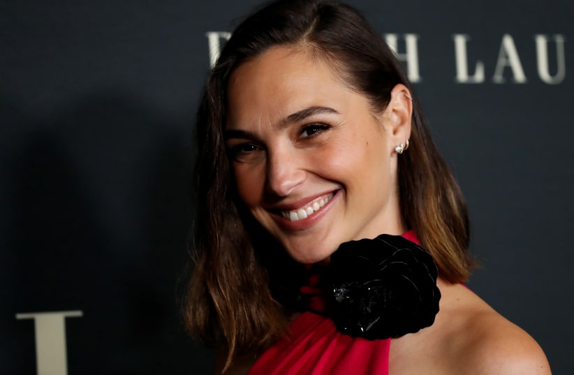 Gal Gadot Akui Diam-Diam Operasi Otak Setelah Melahirkan Anak Keempat