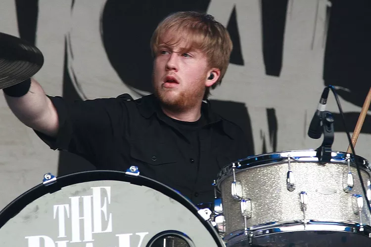 Mantan Drummer My Chemical Romance, Bob Bryar Ditemukan Meninggal Dunia