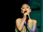 Ariana Grande Bongkar Alasan Tak Lakukan Tur pada 2025, Fokus Akting?