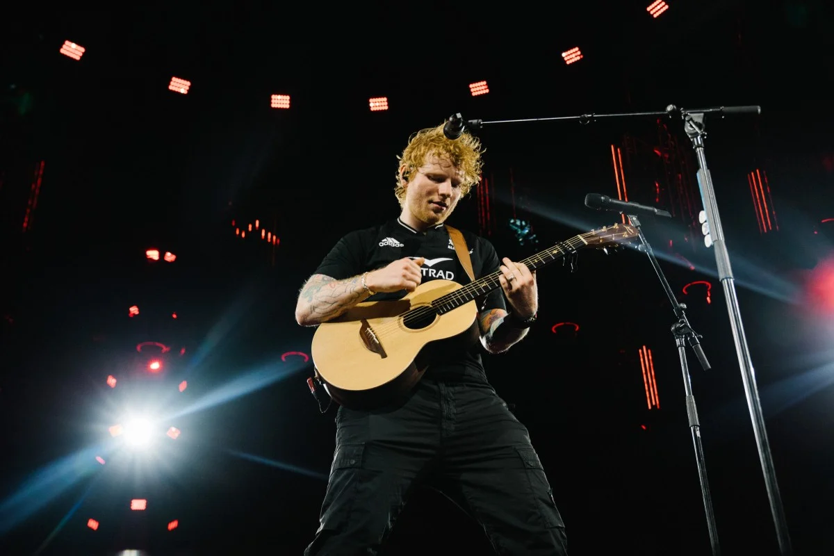 Ed Sheeran Jadi Artis Musik Internasional yang Pertama Kali Konser di Bhutan