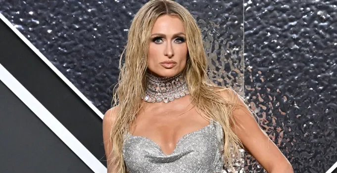 Kebakaran Hutan Besar di Daerah Los Angeles Bakar Habis Salah Satu Kediaman Paris Hilton