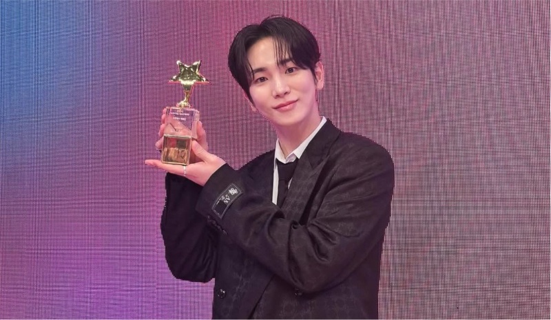 Key SHINee Raih Special Producer Award di MBC Entertainment Awards 2024