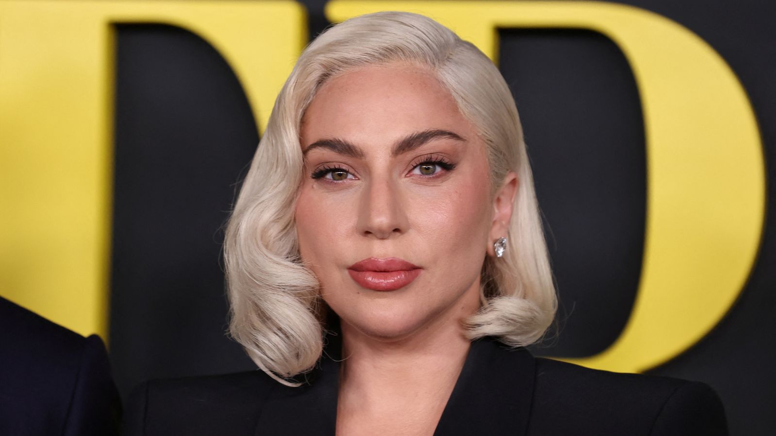 Rilis Cover dan Judul Album Barunya, Lady Gaga Jelaskan Asal-Usul ‘Mayhem’