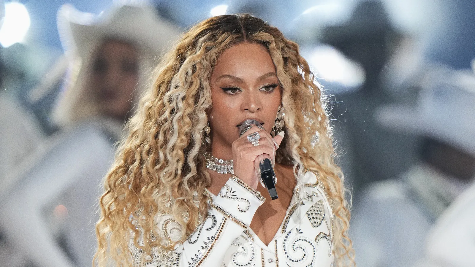 Sempat Ditunda, Beyoncé Akhirnya Umumkan Tur Cowboy Carter Tahun Ini