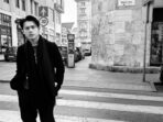 Rilis Tanggal 2 Mei, Rony Parulian Umumkan Album Pertama Bertajuk 'Rahasia Pertama'